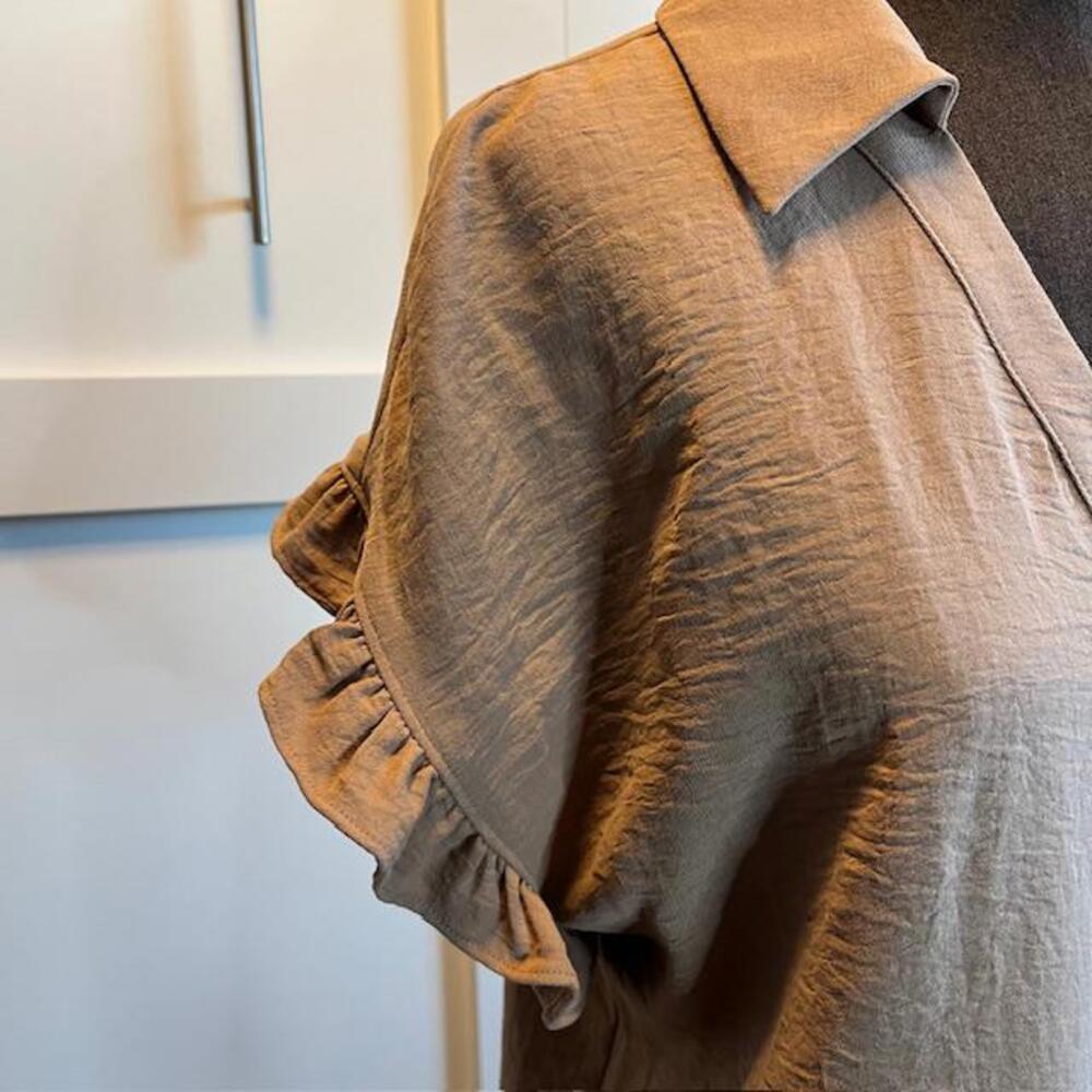 Pleione Chic Beige Button-Up Blouse with Ruffled Sleeves - Picture 2 of 8